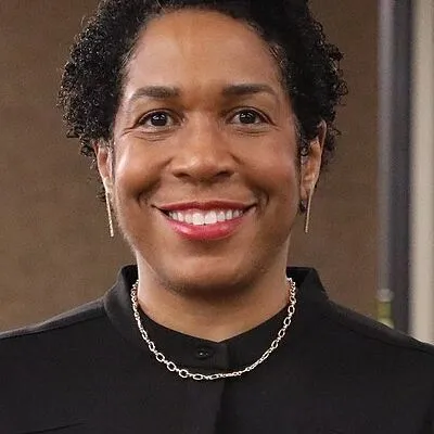 Juliana Stratton